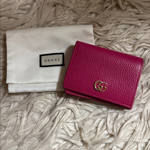 Gucci Fuchsia Compact Leather Wallet - Picture 15 of 15